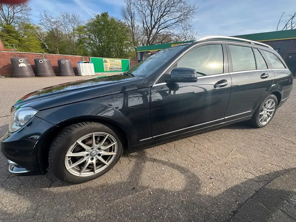 Gebraucht Mercedes C220 170 PS (125 kW) 2013 Grau Kombi