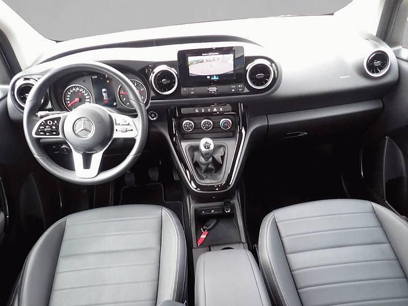 Gebraucht Mercedes T160 95 PS (69 kW) 2023 Grau Van / Kleinbus