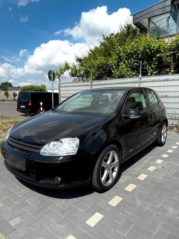 Schwarz Gebraucht 2006 VW Golf V Kleinwagen | 3.600 € (Etwas zu teuer) - Bild 1/4