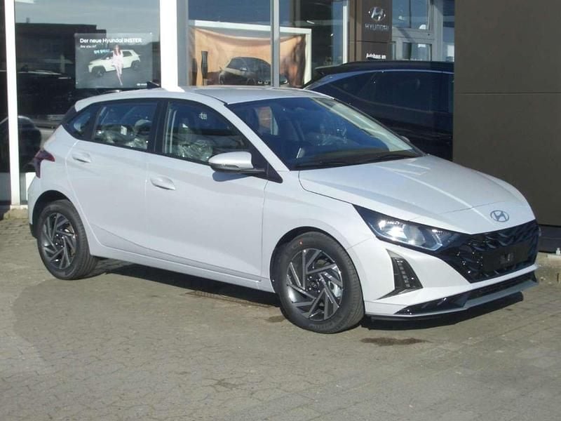 Hellgrau Neu 2025 Hyundai i20 Trend Kleinwagen | 22.990 € (Fairer Preis) - Bild 1/4