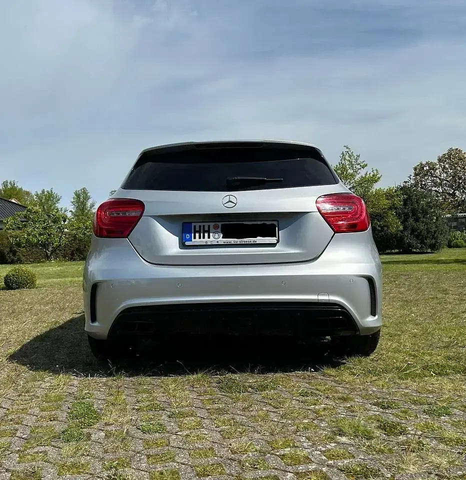 Gebraucht Mercedes A250 AMG line 211 PS (155 kW) 2013 Silber Kleinwagen