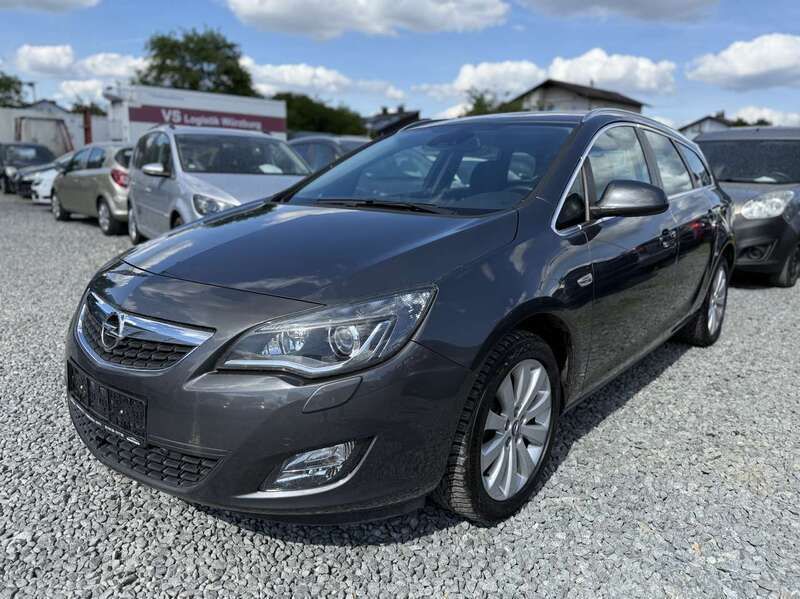 Karbongrau Gebraucht 2012 Opel Astra Innovation Kombi | 5.490 € (Superpreis) - Bild 1/4
