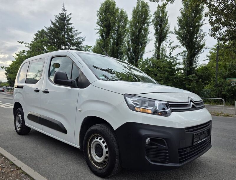 Weiß Gebraucht 2020 Citroën Berlingo Van / Kleinbus | 6.770 € - Bild 1/4
