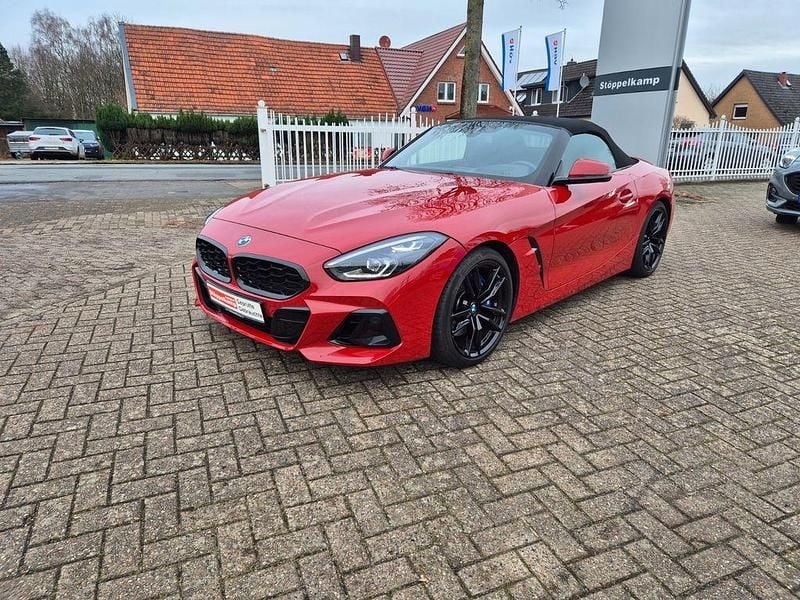 Rot Gebraucht 2022 BMW Z4 M Sport Cabrio | 44.600 € (Guter Preis) - Bild 1/4