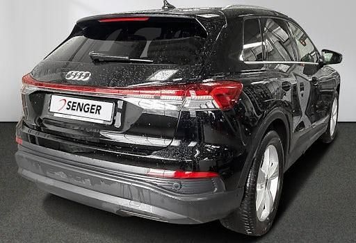 Gebraucht Audi Q4 e-tron Ambiente 150 kW (204 PS) 2023 Mythosschwarz metallic SUV