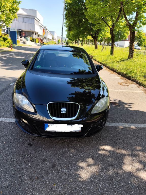 Schwarz Gebraucht 2011 Seat Leon Copa Limousine | 2.800 € (Superpreis) - Bild 1/4