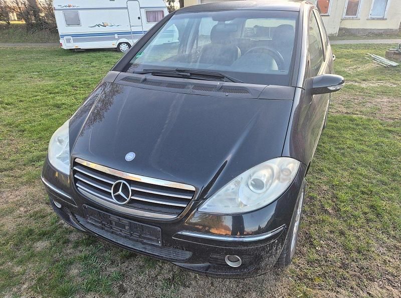 Gebraucht Mercedes A150 95 PS (69 kW) 2004 Schwarz Kleinwagen