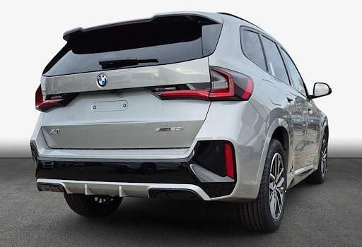 Neu BMW X1 170 PS (125 kW) 2026 Silber SUV