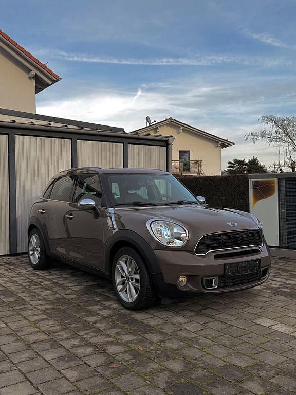 Gebraucht Mini Countryman 184 PS (135 kW) 2011 Braun SUV