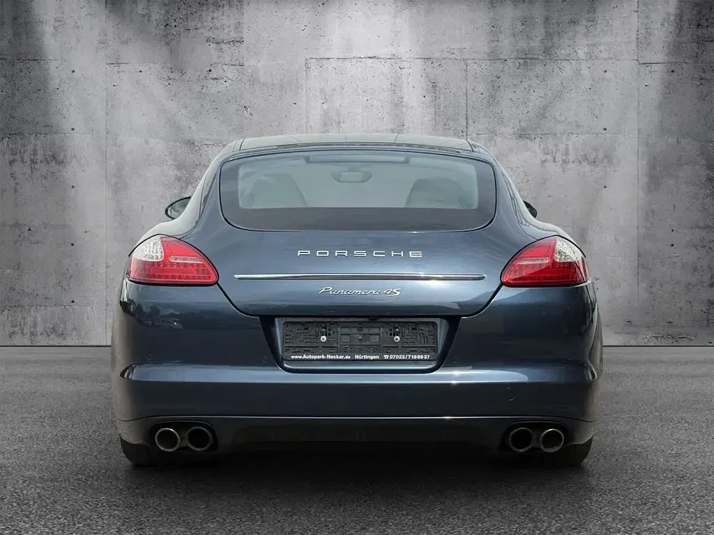 Gebraucht Porsche Panamera 4S 400 PS (294 kW) 2010 Blau Kleinwagen