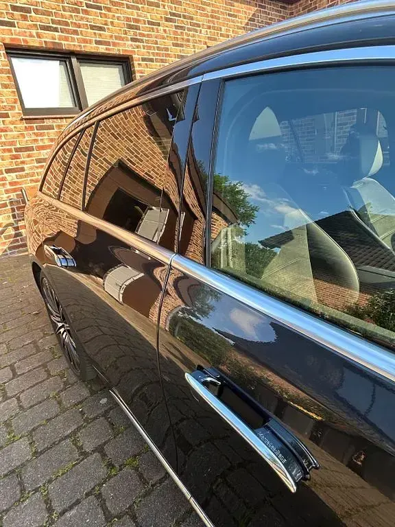 Gebraucht Mercedes E450 367 PS (269 kW) 2025 Grau Limousine
