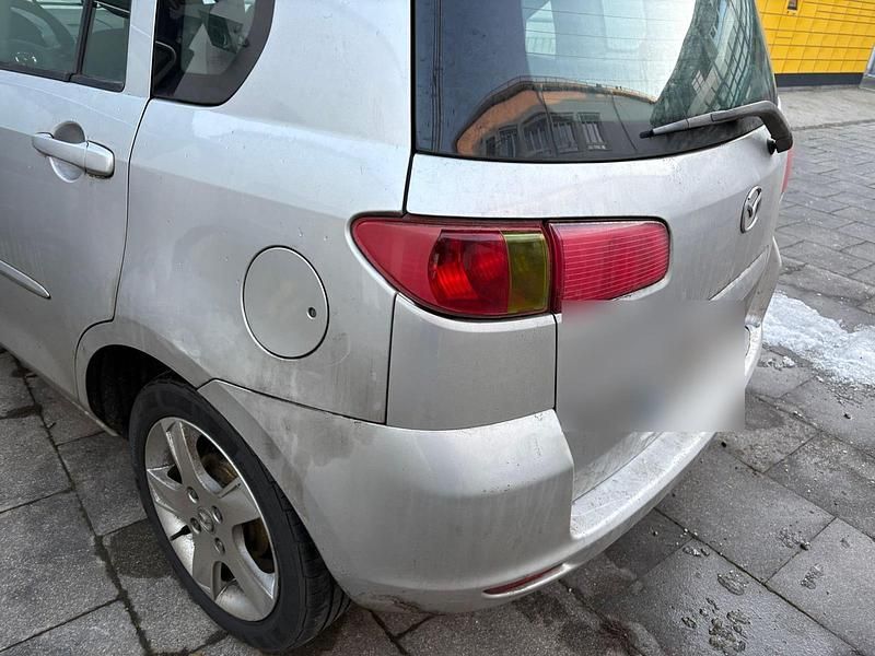 Gebraucht Mazda 2 68 PS (50 kW) 2004 Grau Kleinwagen