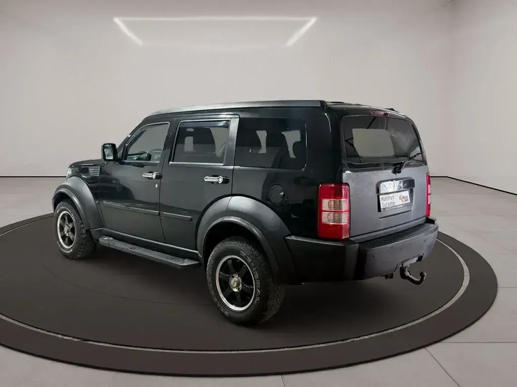 Gebraucht Dodge Nitro SXT 177 PS (130 kW) 2010 Schwarz SUV