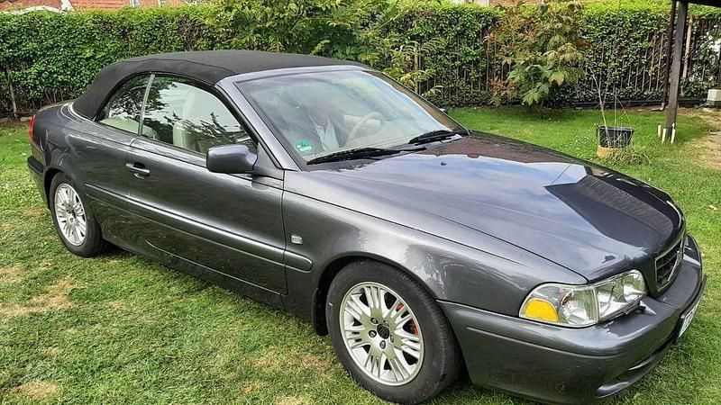 Grau Gebraucht 2004 Volvo C70 Cabrio | 9.600 € (Guter Preis) - Bild 1/4