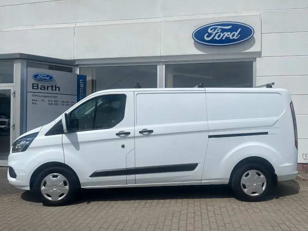Gebraucht Ford Transit Custom Trend 131 PS (96 kW) 2021 Frostweiß Van