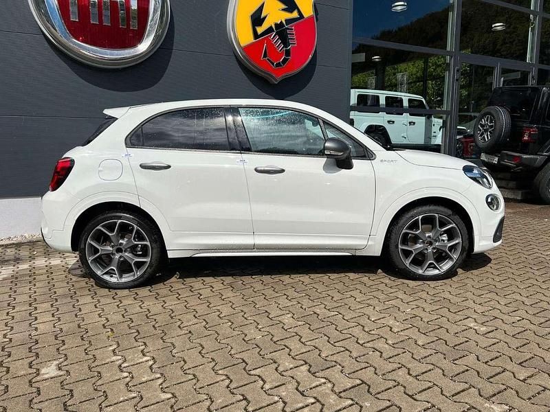 Gebraucht Fiat 500X Tech 131 PS (96 kW) 2023 Gelato weiß SUV