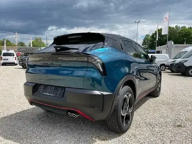 Gebraucht Alfa Romeo Junior 136 PS (100 kW) 2025 Blau SUV