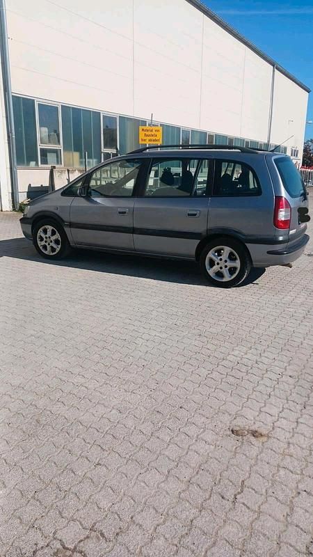 Silber Gebraucht 2003 Opel Zafira Van / Kleinbus | 2.000 € (Fairer Preis) - Bild 1/4