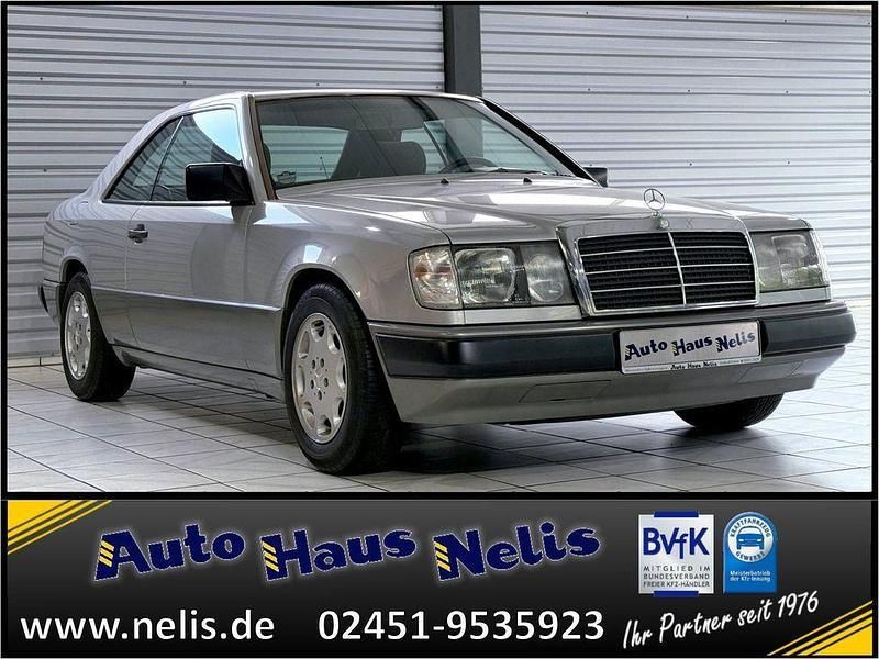 Silber Gebraucht 1989 Mercedes 230 Coupé | 19.990 € - Bild 1/4