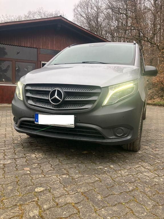 Gebraucht Mercedes Vito 190 PS (139 kW) 2019 Schwarz Van