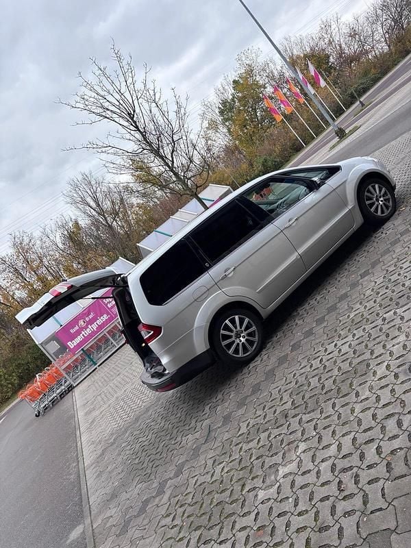 Grau Gebraucht 2010 Ford Galaxy Van / Kleinbus | 6.000 € (Fairer Preis) - Bild 1/4
