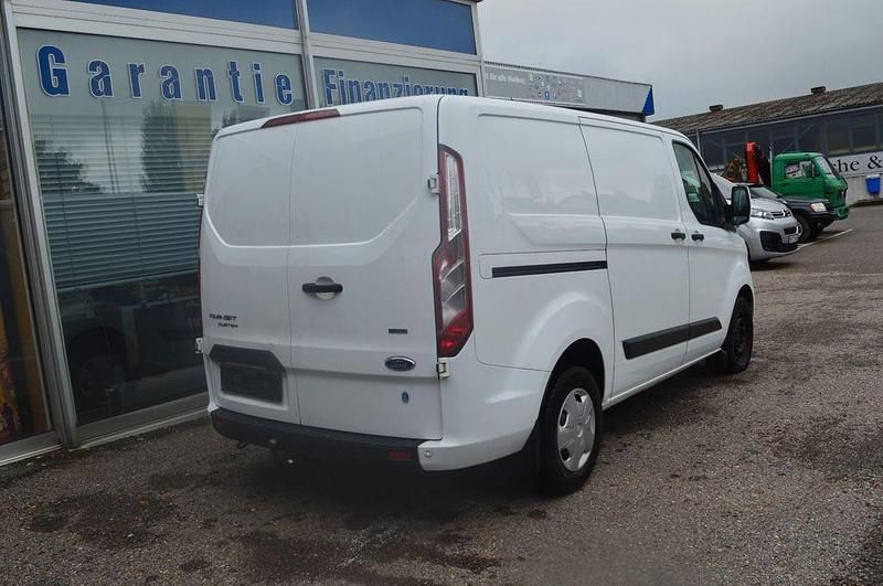 Gebraucht Ford Transit Custom Trend 131 PS (96 kW) 2019 Weiß Van / Kleinbus