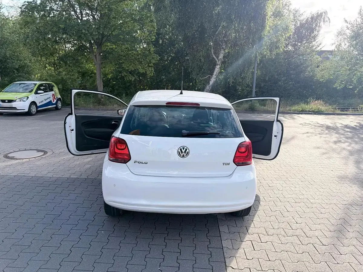 Gebraucht VW Polo 75 PS (55 kW) 2015 Weiß Kombi