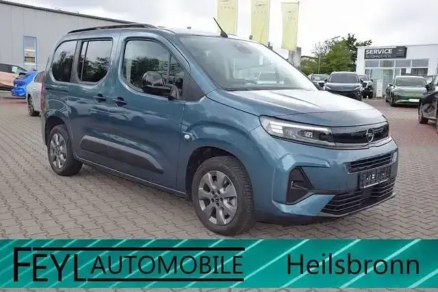 Gebraucht Opel Combo Edition 110 PS (80 kW) 2025 Blau Van / Kleinbus