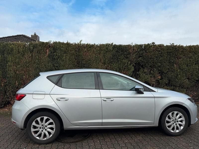 Gebraucht Seat Leon 110 PS (80 kW) 2016 Silber Limousine