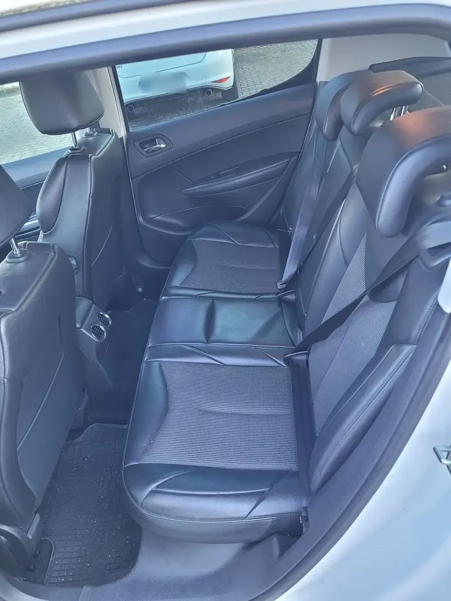 Gebraucht Peugeot 308 GTi 200 PS (147 kW) 2011 Weiß Kombi