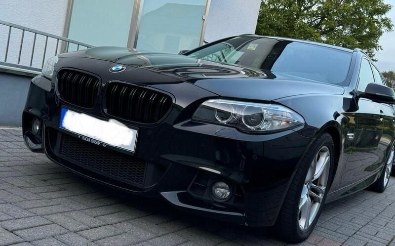 Schwarz Gebraucht 2013 BMW 520 M Sport Kombi | 11.450 € (Fairer Preis) - Bild 1/4