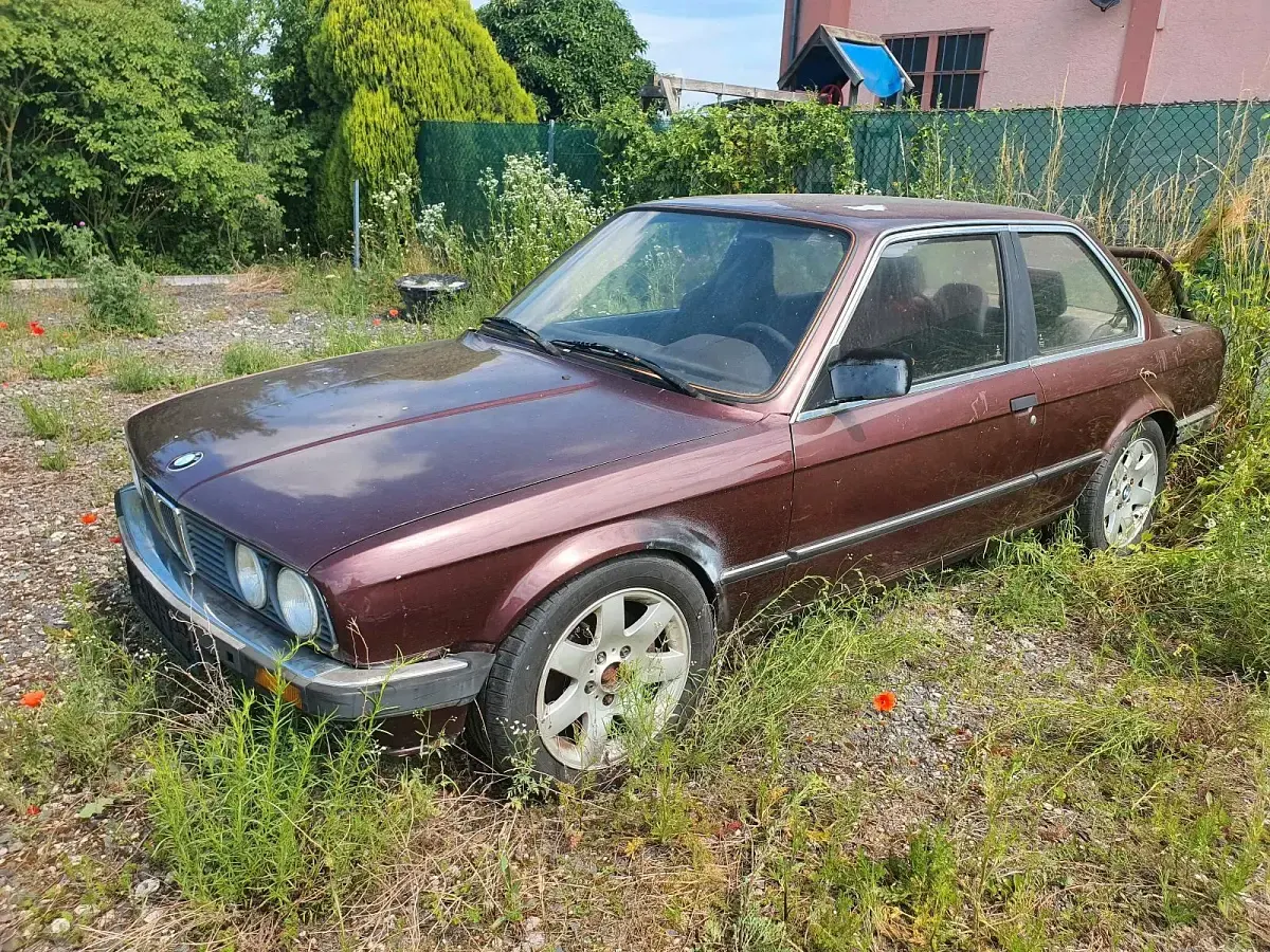 Gebraucht BMW 323 170 PS (125 kW) 1989 Rot Coupé