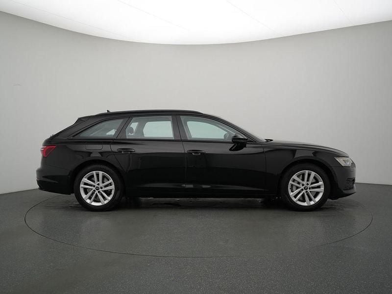 Gebraucht Audi A6 Ambiente 299 PS (219 kW) 2023 Brillantschwarz Kombi