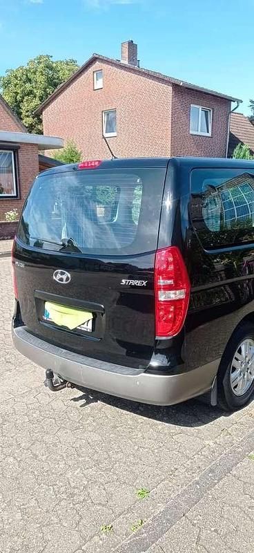 Gebraucht Hyundai H-1 Trend 170 PS (125 kW) 2017 Schwarz Van / Kleinbus