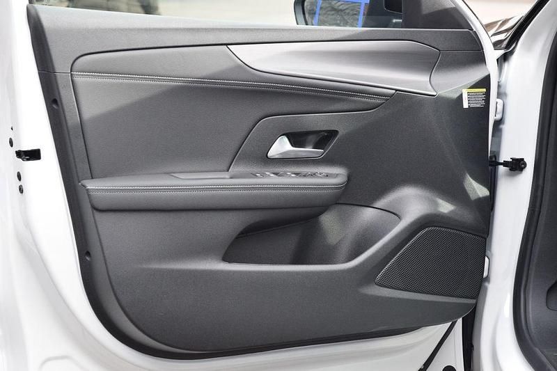 Neu Opel Mokka 145 PS (106 kW) 2025 Weiß SUV