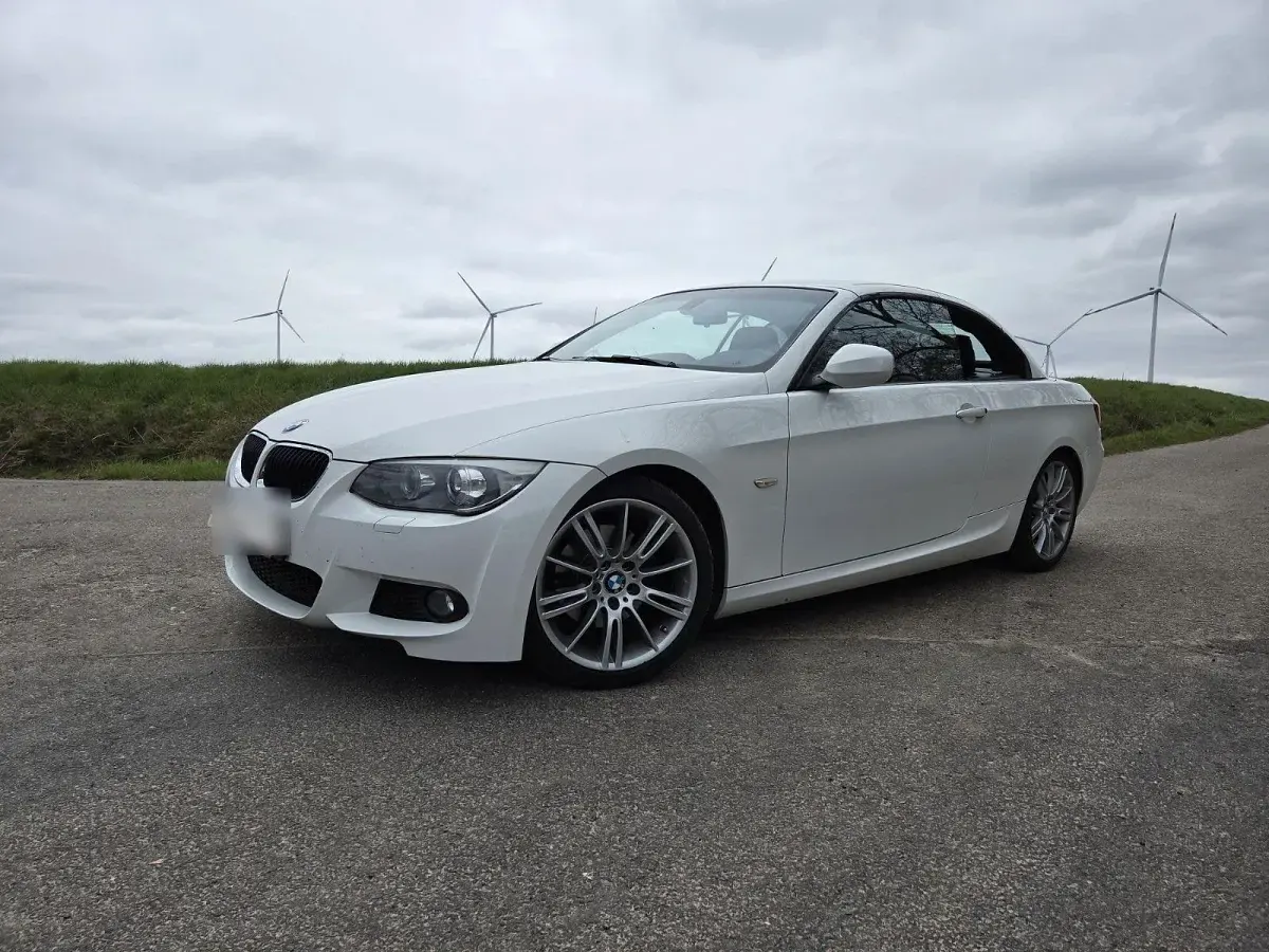 Gebraucht BMW 320 Cabriolet M Sport 184 PS (135 kW) 2013 Weiß Cabrio