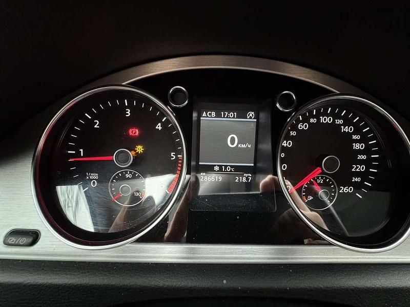Gebraucht VW Passat Highline 177 PS (130 kW) 2014 Schwarz Limousine