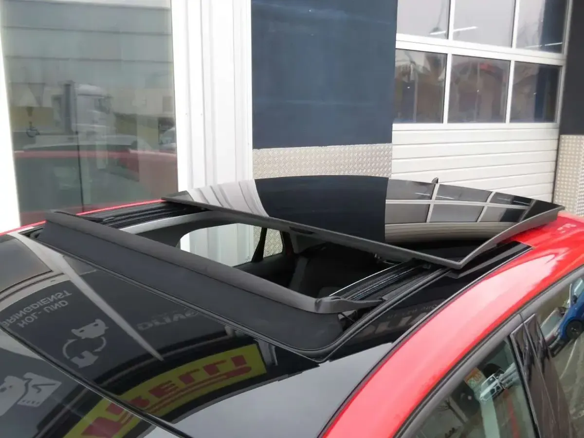 Neu Audi Q2 S-Line 150 PS (110 kW) 2025 Weiß SUV