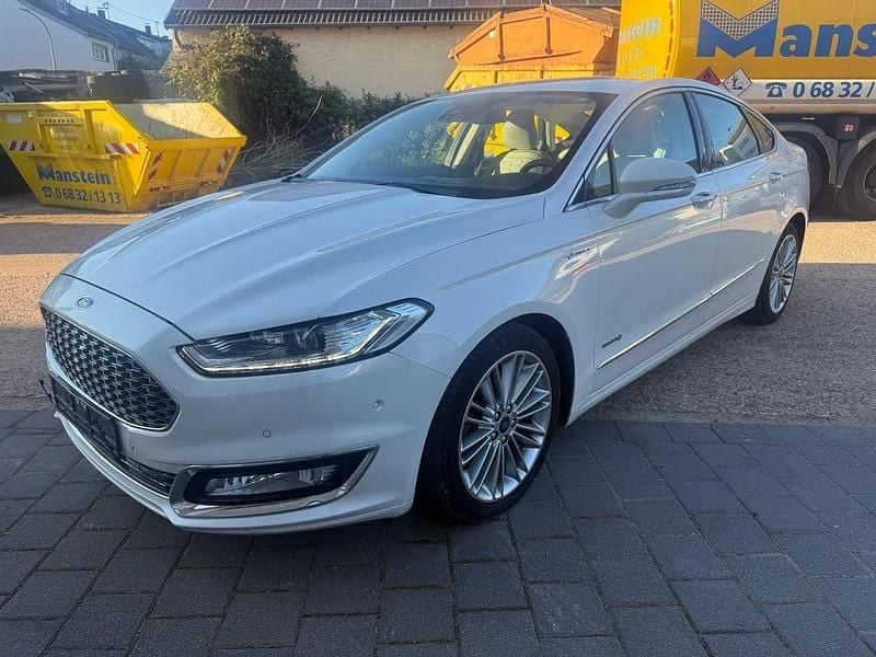 Gebraucht Ford Mondeo Vignale 140 PS (102 kW) 2015 Weiß Limousine