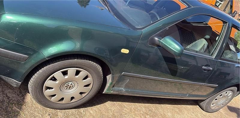 Gebraucht VW Golf IV 90 PS (66 kW) 2000 Grün Kleinwagen