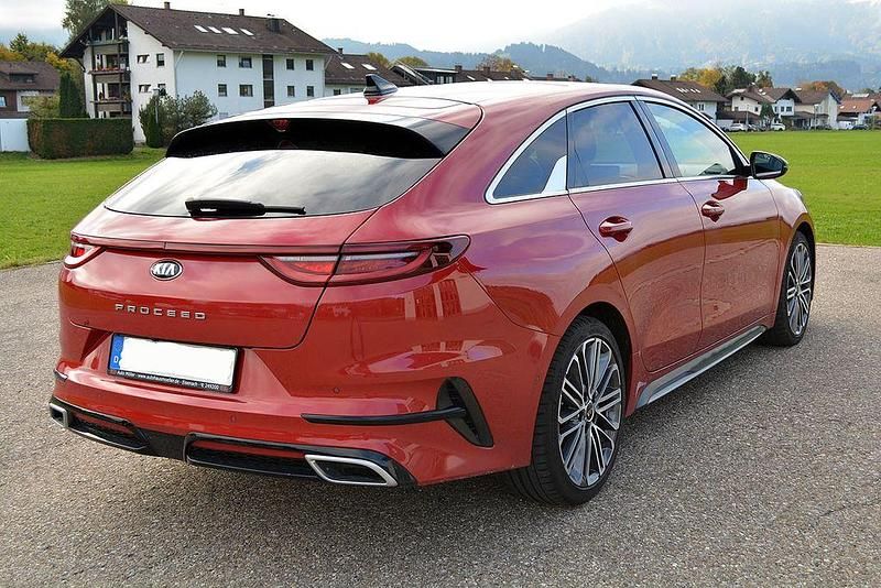 Gebraucht Kia ProCeed GT-Line 136 PS (100 kW) 2020 Rot Kleinwagen