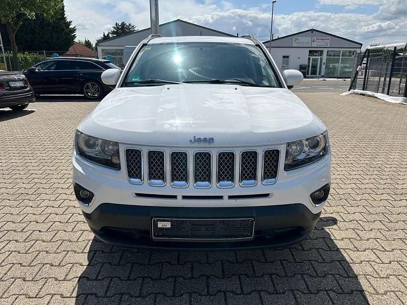 Weiß Gebraucht 2014 Jeep Compass Limited SUV | 7.690 € (Fairer Preis) - Bild 1/4