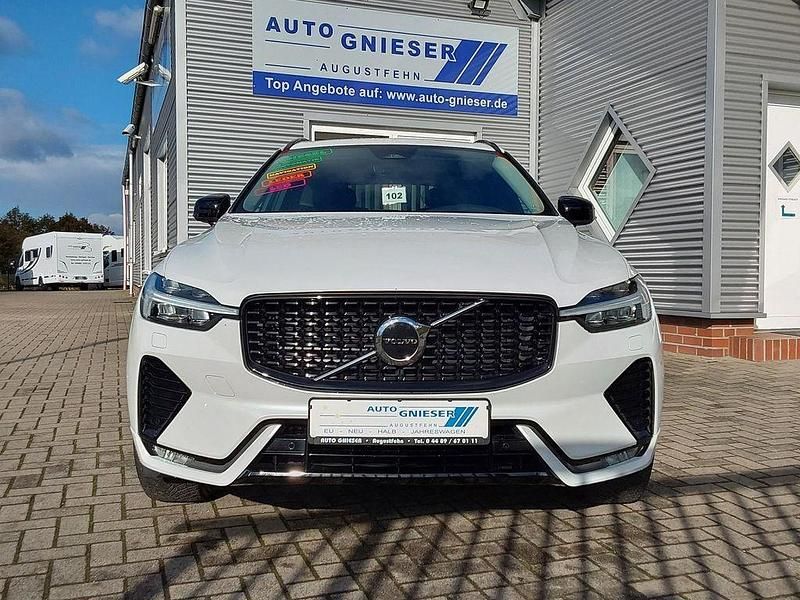 Gebraucht Volvo XC60 Plus 197 PS (144 kW) 2024 Weiß SUV