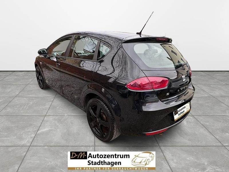 Usado Seat Leon ST Copa 105 HP (77 kW) 2012 Preto Carrinha