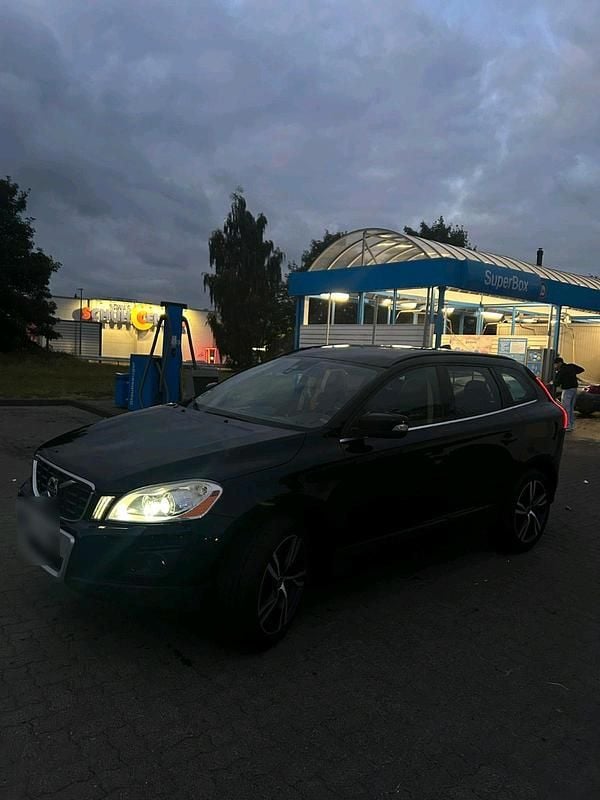 Schwarz Gebraucht 2008 Volvo XC60 SUV | 8.000 € (Fairer Preis) - Bild 1/4