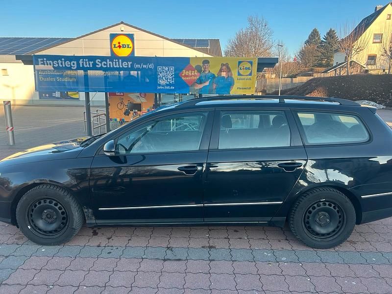 Gebraucht VW Passat 105 PS (77 kW) 2007 Schwarz Kombi