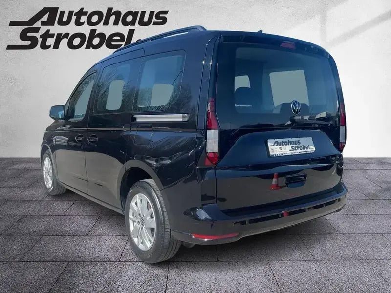 Gebraucht VW Caddy Life 102 PS (75 kW) 2023 Deep black perleffekt Van / Kleinbus