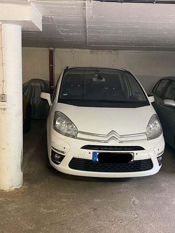 Weiß Gebraucht 2012 Citroën C4 Picasso Van / Kleinbus | 7.600 € (Teuer) - Bild 1/4