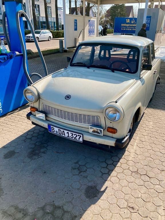 Gebraucht 1989 Trabant 601 Limousine | 4.000 € - Bild 1/4
