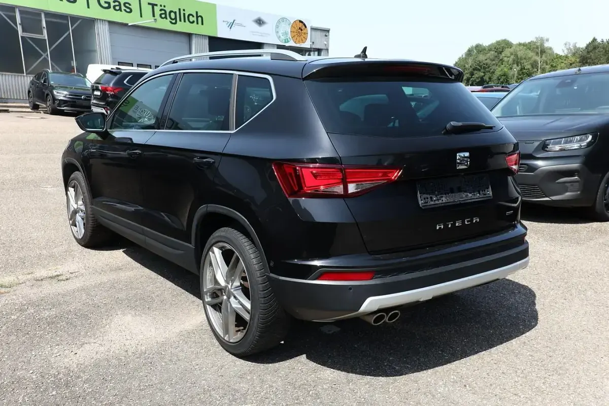 Gebraucht Seat Ateca 4Drive 150 PS (110 kW) 2019 Black magic perleffekt SUV